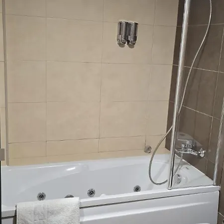 Lux Por Precio Economico. Salou